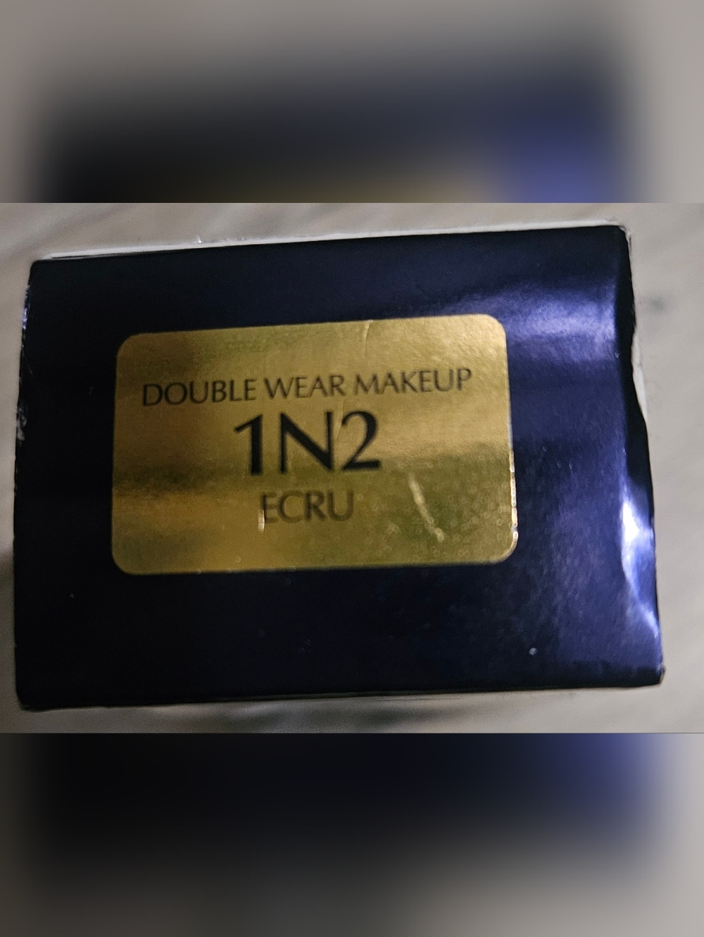 Estee Lauder Double Wear Foundation-1N2 - Picture 4 of 5